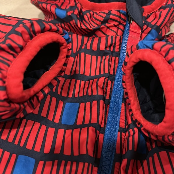 The North Face Baby Navy and Red Reversible Puffer Infant - Picture 9 of 13